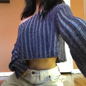 URBAN OUTFITTERS crop top